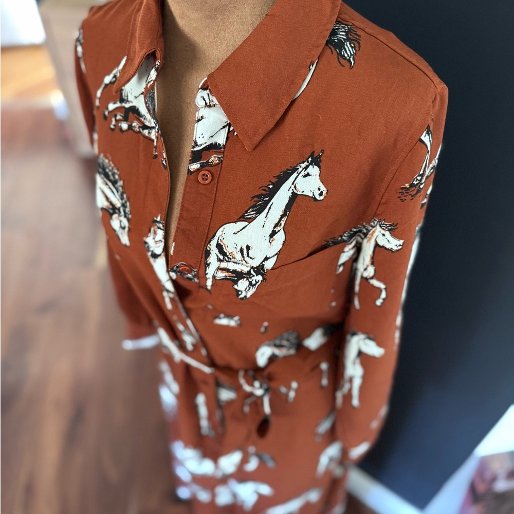 Elegant Long Sleeve Equestrian Print Dress - Picture 5 of 5
